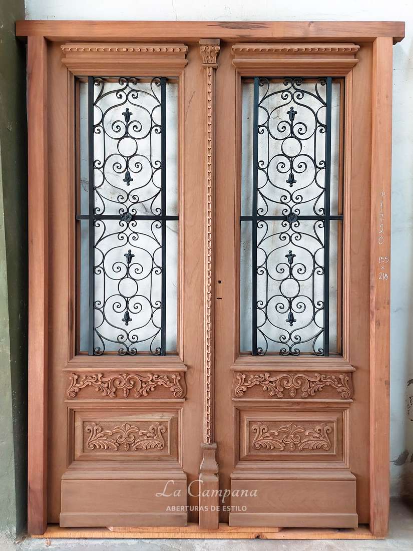 puerta para exterior de doble hoja estilo antiguo de cedro
