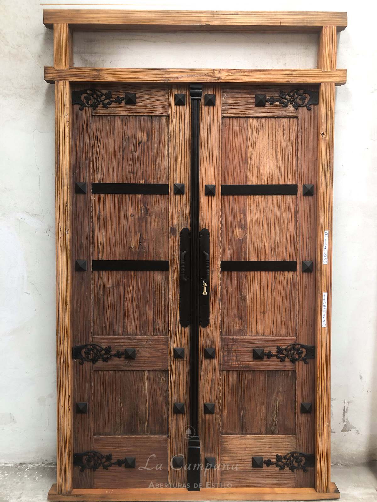 Puerta para frente de casa madera maciza de cedro